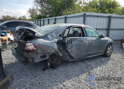 2014 Volkswagen Passat Se z USA, uszkodzony, nr VIN 1VWBS7A31EC115102